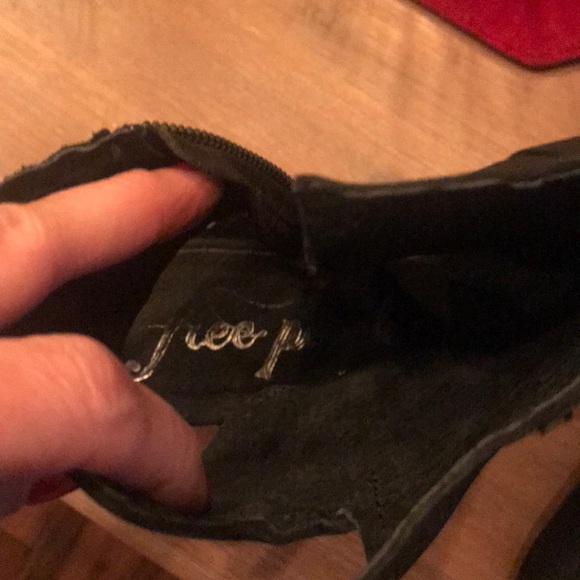 Free people Effie heel sandal. Worn once - Picture 3 of 3